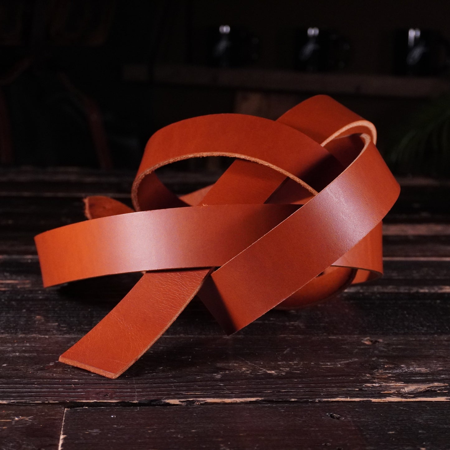 Wickett & Craig - English Bridle Chestnut 8-9oz CUSTOM STRAP LENGTHS