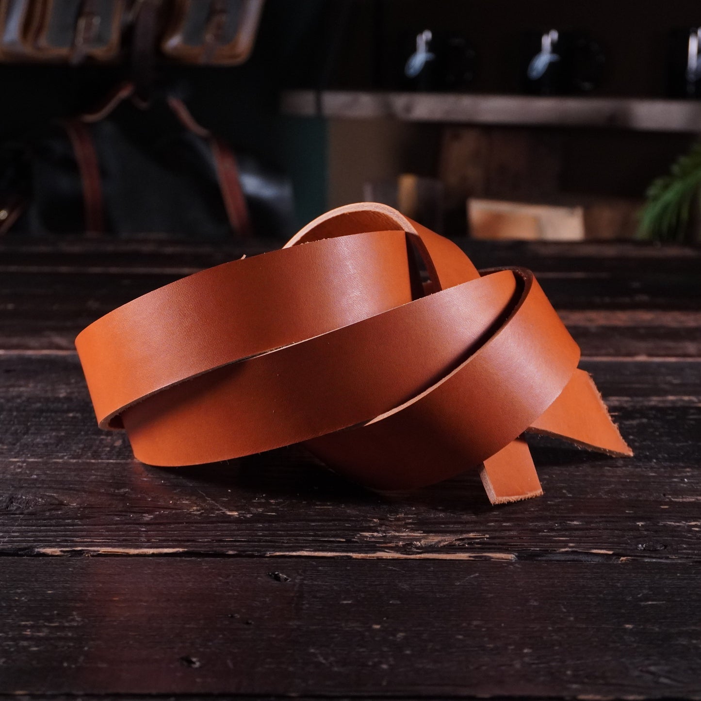 Wickett & Craig - English Bridle Dark Russet 8-9oz CUSTOM STRAP LENGTHS