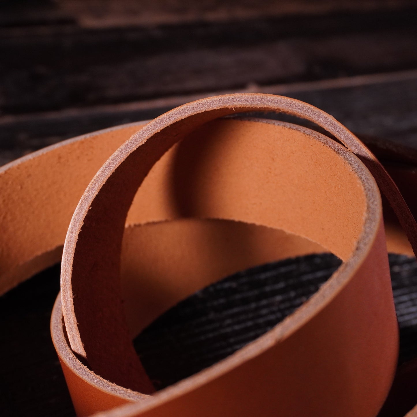 Wickett & Craig - English Bridle Dark Russet 8-9oz CUSTOM STRAP LENGTHS