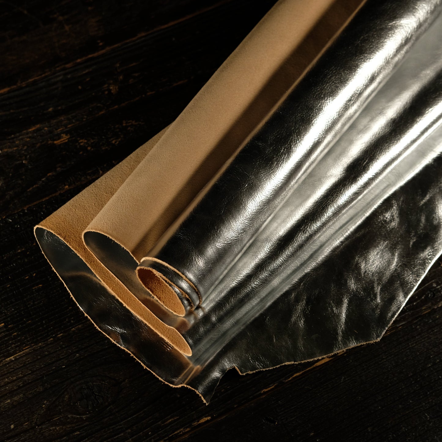 Conceria La Bretagna - Oro Shiny Silver 3-4oz