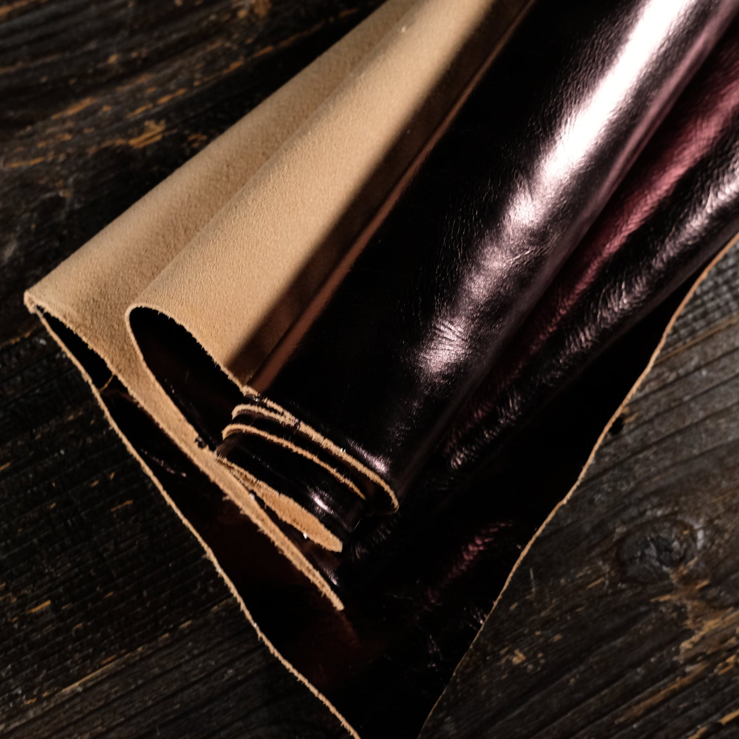 Conceria La Bretagna - Shiny Black Pewter 3-4oz