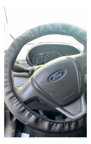 Funda Cubrevolantes Acesorios Para Autos Femeninos Negropiel - maxipiel