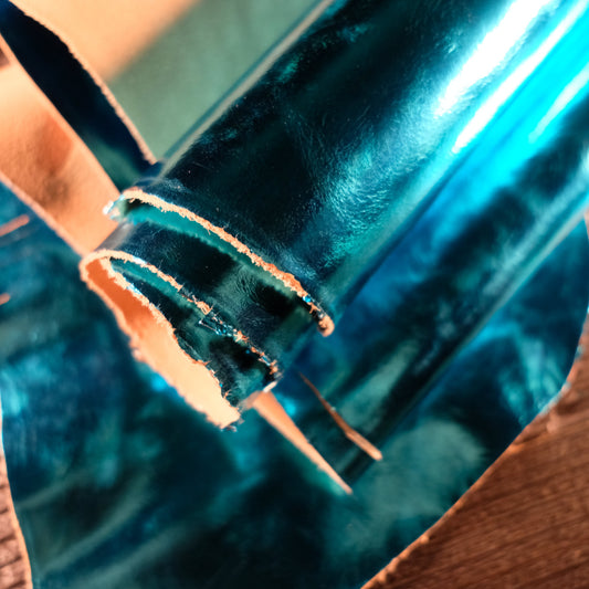 Conceria La Bretagna - Shiny Ice Blue 3-4oz