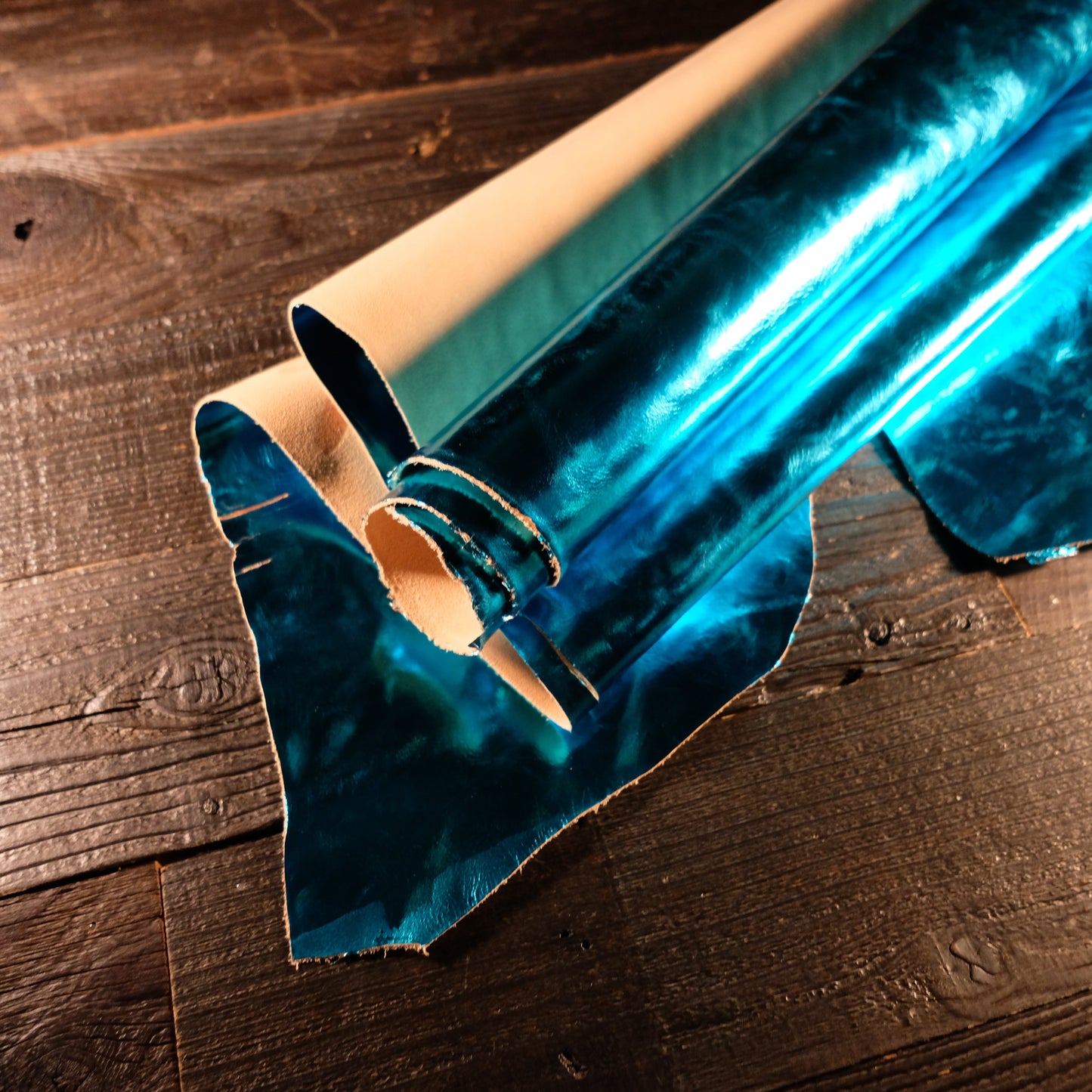 Conceria La Bretagna - Shiny Ice Blue 3-4oz
