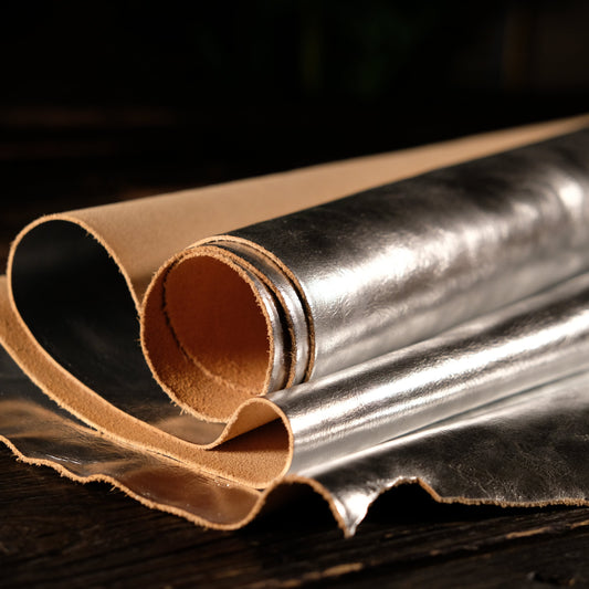 Conceria La Bretagna - Oro Shiny Silver 3-4oz